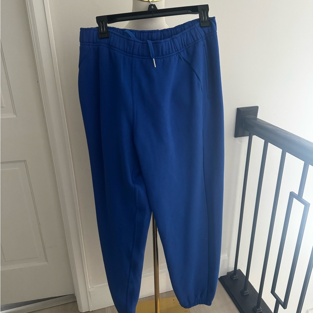 Women’s lululemon blue sweatpants